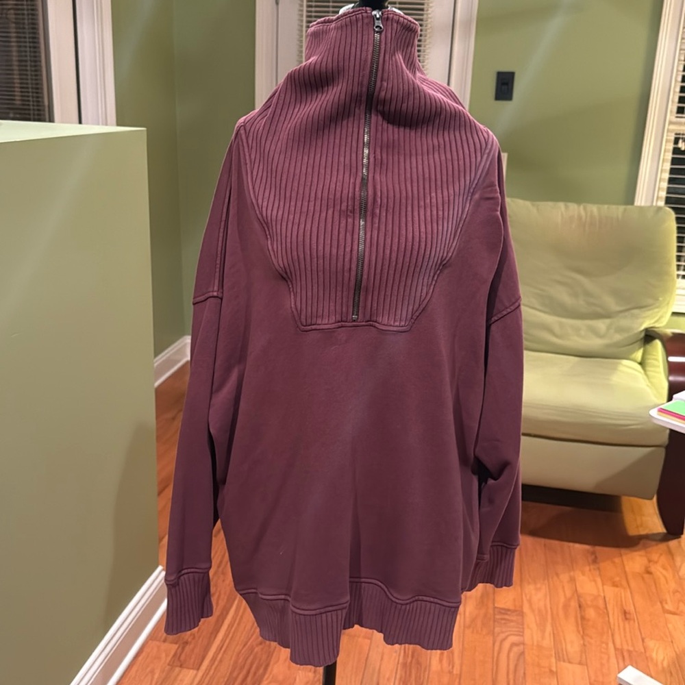 Marron pullover sweater
